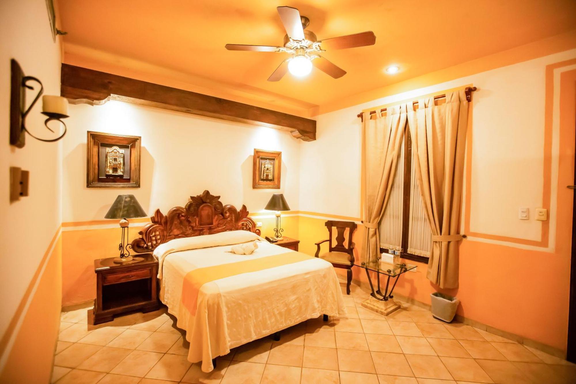Hotel Boutique La Mision De Fray Diego (Adults Only) Merida Ngoại thất bức ảnh